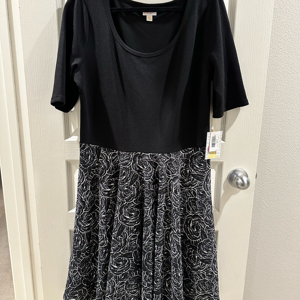 LuLaRoe Nicole Black and White Patterned Midi Dress